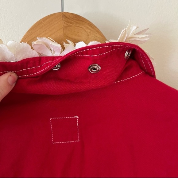 Vintage MOSCHINO "Love Me, Love Me Not" Daisy Collar Denim Jacket - Picture 13 of 14